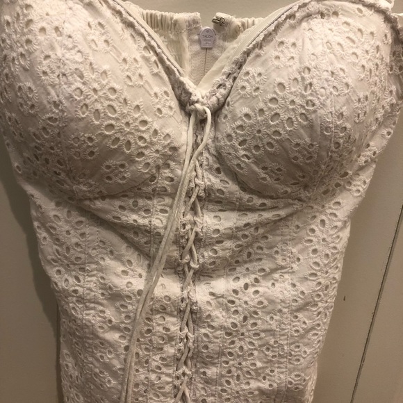 Guess Tops - Picture 3 of 5